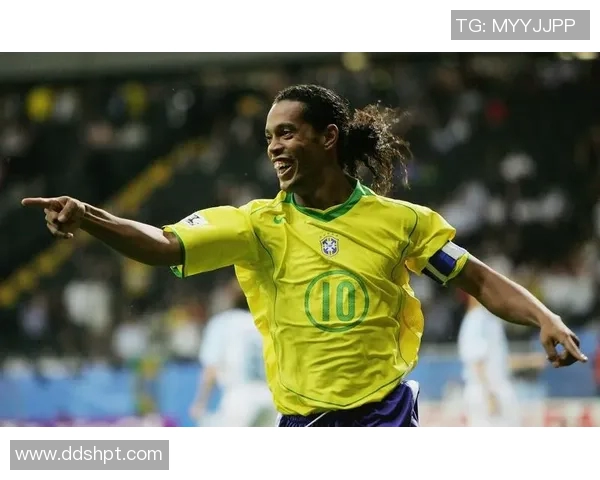 足球明星尼尔斯的职业生涯成就与个人生活全景介绍